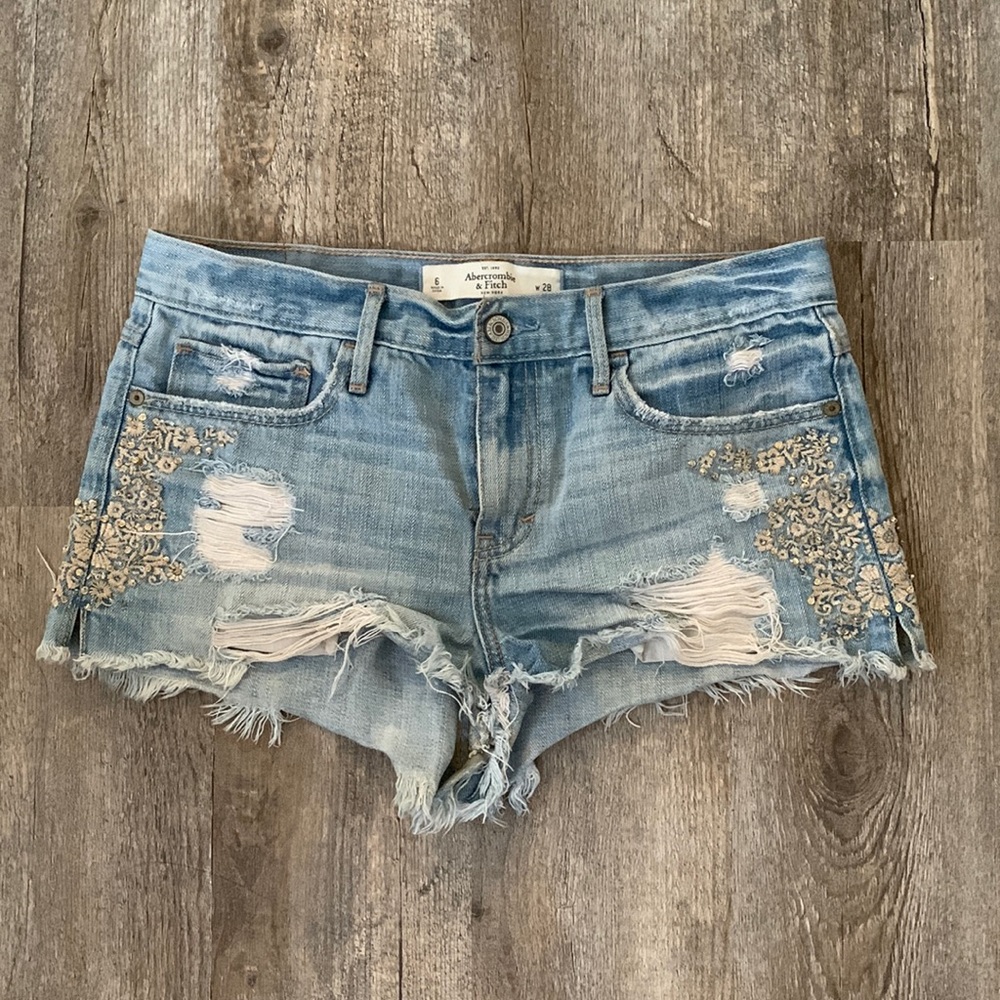Abercrombie & Fitch High Rise Denim shorts